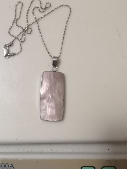 Сребърен синджир с висулка Абалон-седеф.