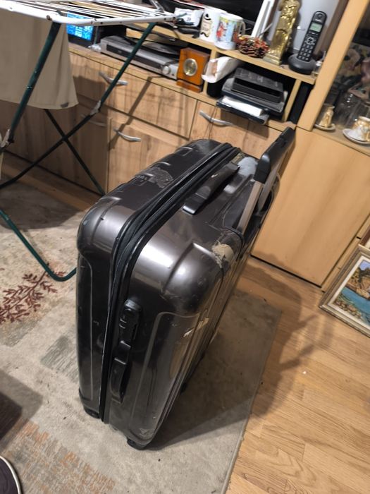 Ккуфар карета  сив  75 см