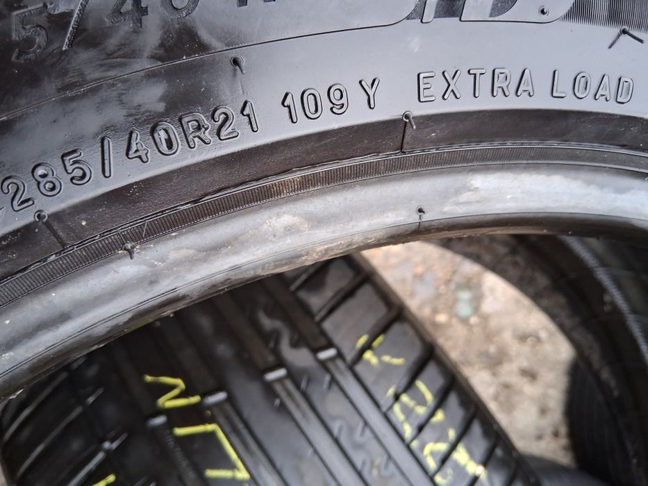 285 40 21 Michelin 2бр летни дот 2022г