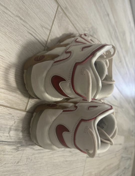 Nike air uptempo