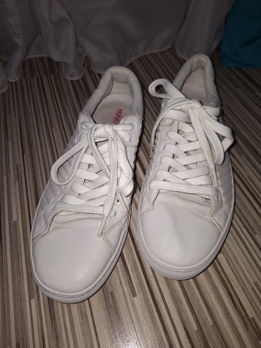 Adidași/sneakers piele Hugo Boss mărime 44 ca noi.