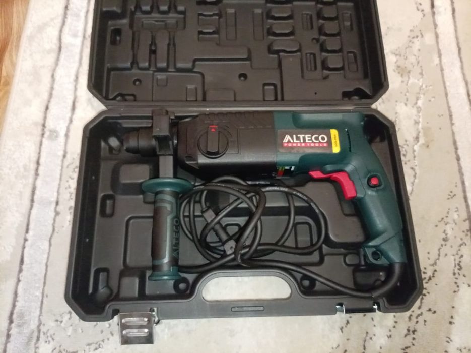 Перфоратор сатам новый