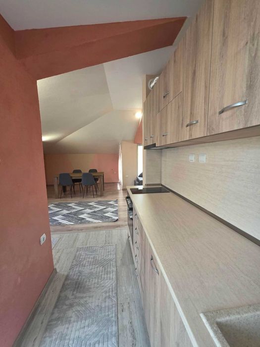 Просторен апартамент с три спални в кв.Каменни,гр. Хасково