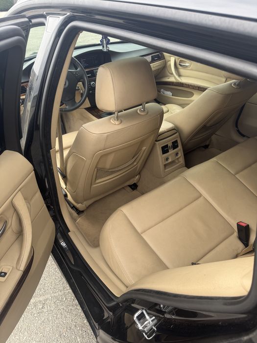 Vand sau schimb Bmw E91 320i