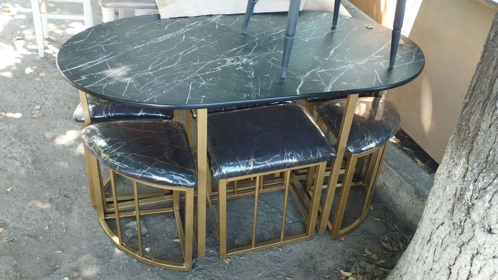 Табуретка стол стул