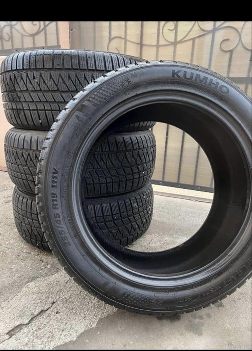 Vand sau schimb cauciucuri kumho 19”