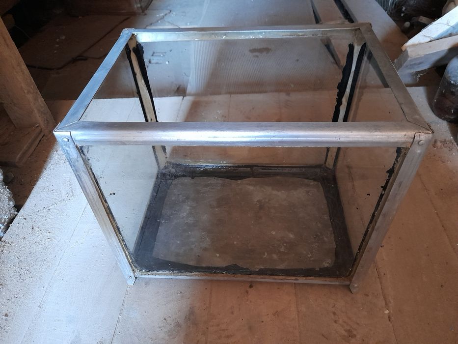 Аквариум сатилади