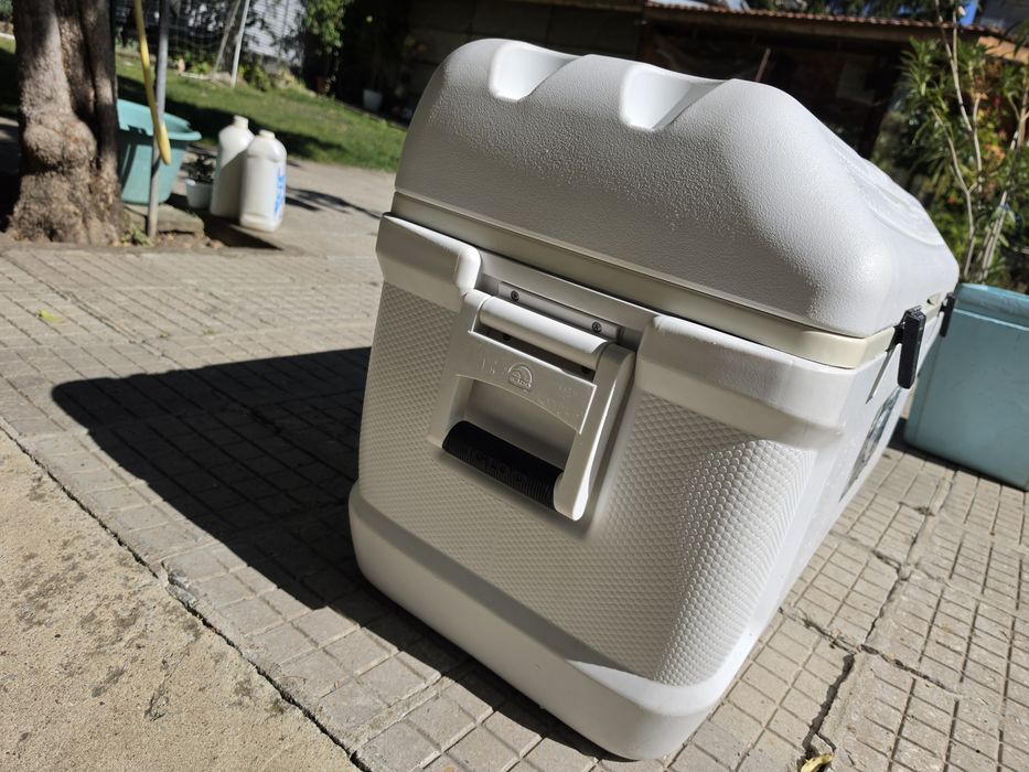 Хладилна Чанта IGLOO Maxcold Premium 156 l