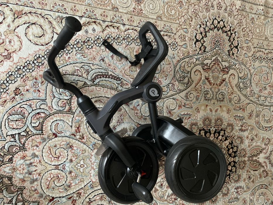 Трехколесный велосипед