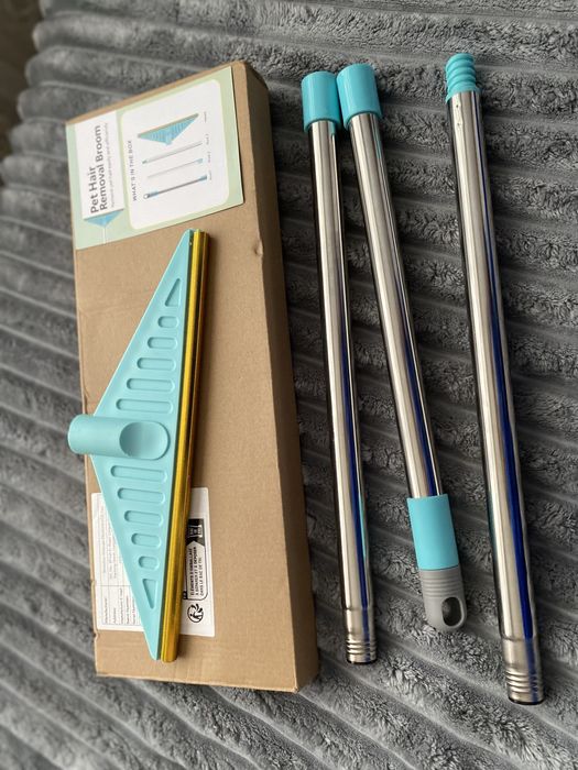 Gilamlarni chang va sochlardan tozalagich