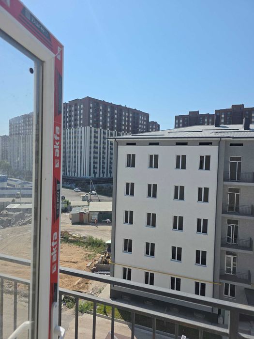 Срочно! новостройкадан 3 хонали квартира сотилади.