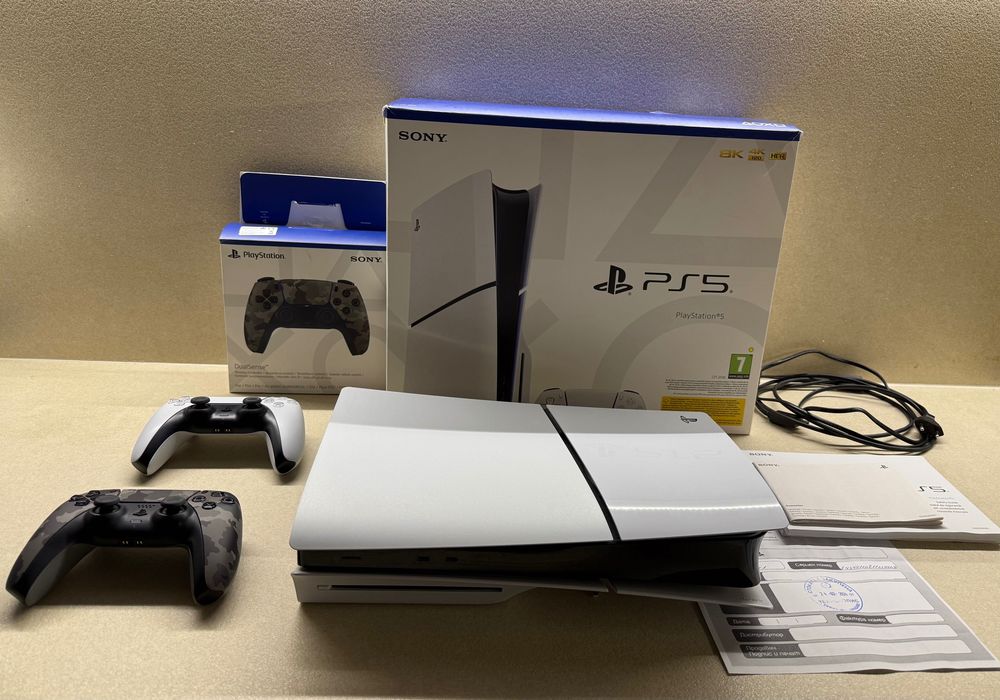 Playstation 5 slim 1 TB + два dualsense контролера