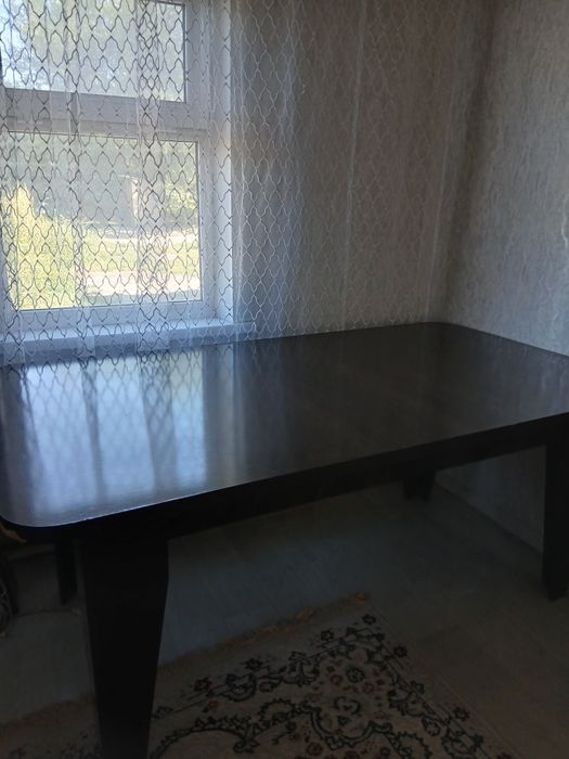 Стол для гостиной, хороший