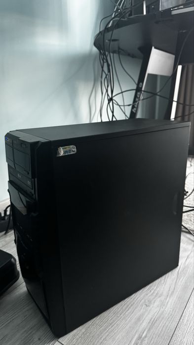 Настолен Компютър