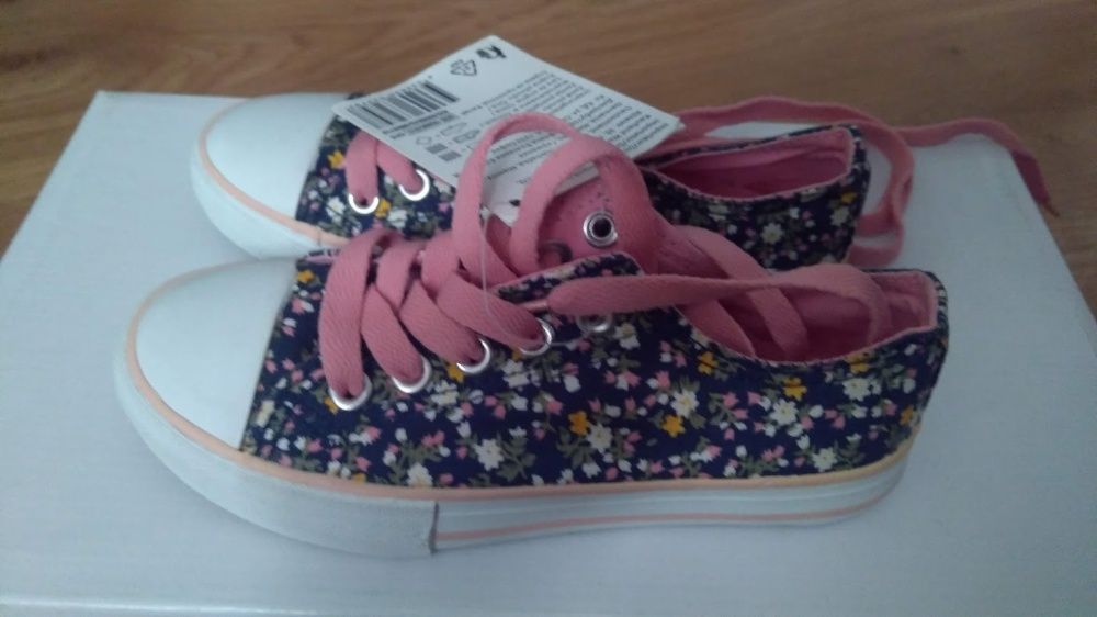 Tenisi inflorati, fete, nr. 29, Galop - NOI