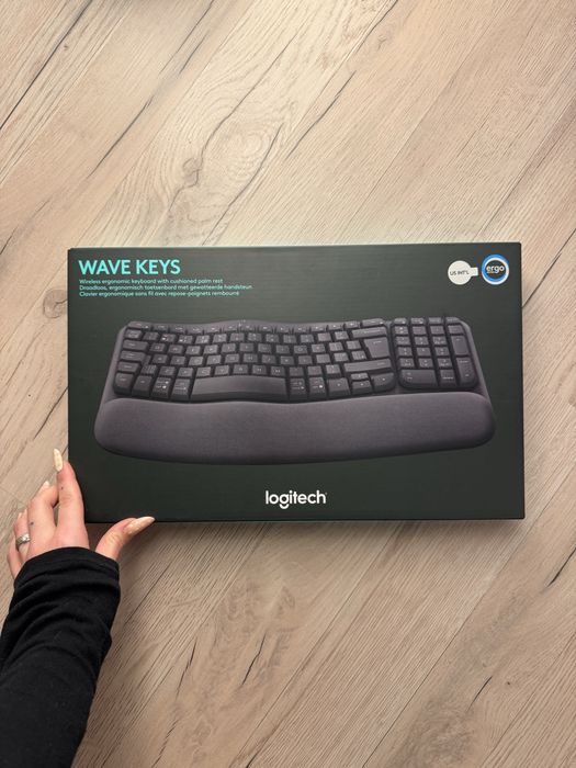 Tastatură Ergonomică Logitech Wave Keys - Wireless (NOUĂ/SIGILATĂ)