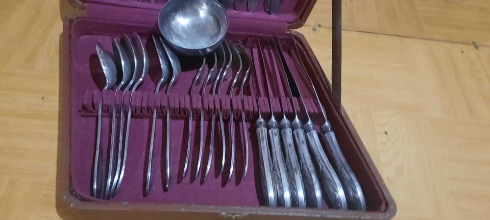 Столовый мельхиоровый набор