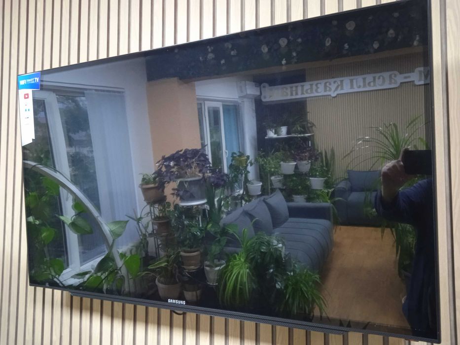 Продам телевизор Самсунг.