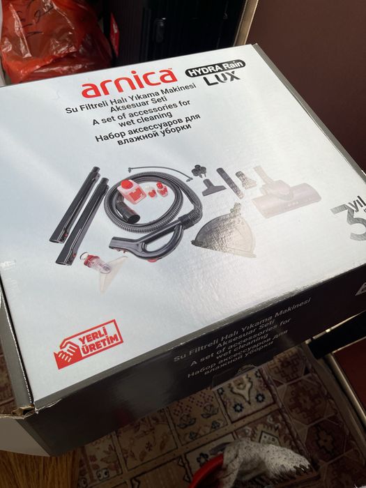 Продам пылесос Arnica