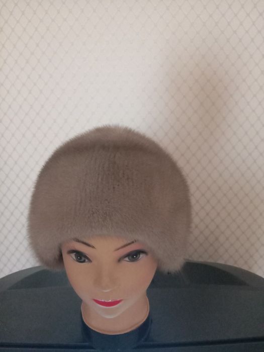 Продам женскую шапку