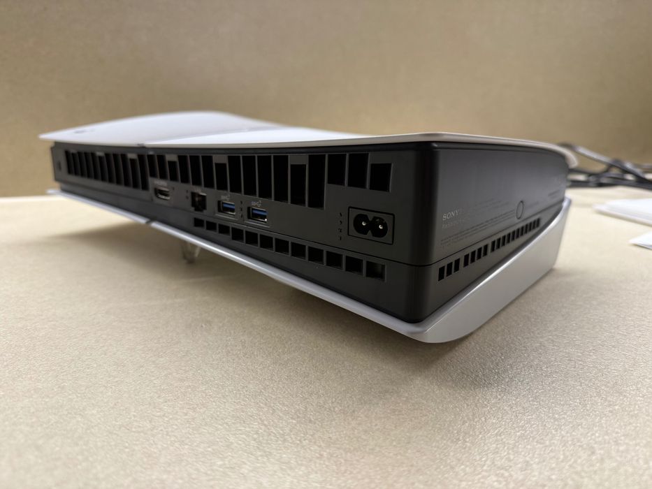 Playstation 5 slim 1 TB + два dualsense контролера