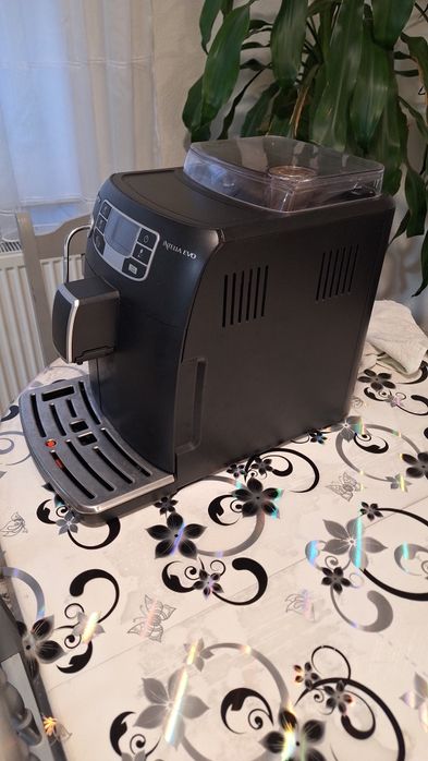 Кафе машина SAECO