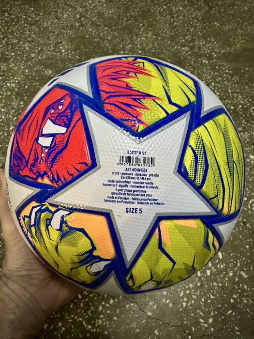 Minge fotbal adidas champions league originala, noua !