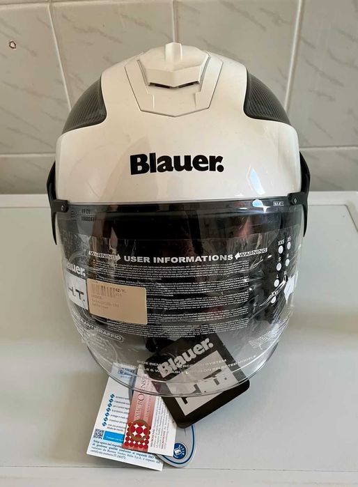 Каска  за мотор , скутер  Blauer Solo BTR Jethelm Carbon