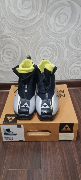 Ботинки для лыж fischer 37р