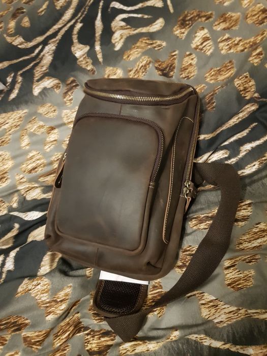 Мъжка чанта за през рамо