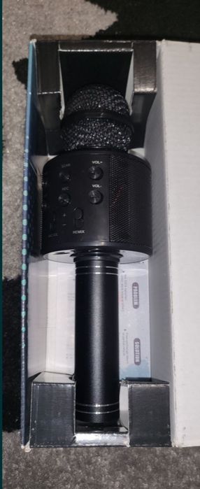 Microfon de karaoke