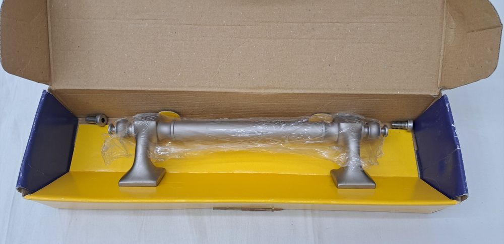 Масивна хромирана дръжка за врата