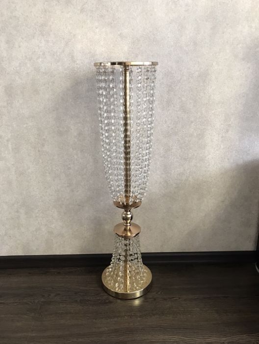 Подставка для декора интерьера