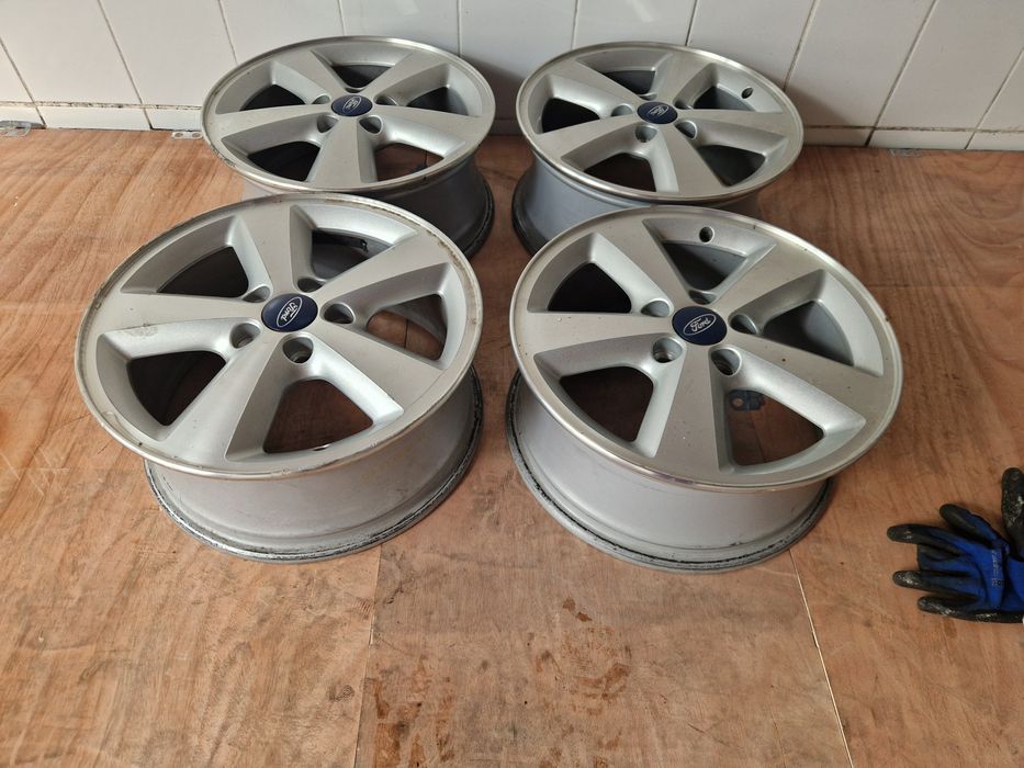 Jante aliaj originale Ford Focus  5x108 r16