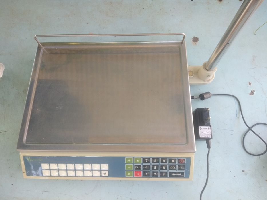 Весы продаются электронные