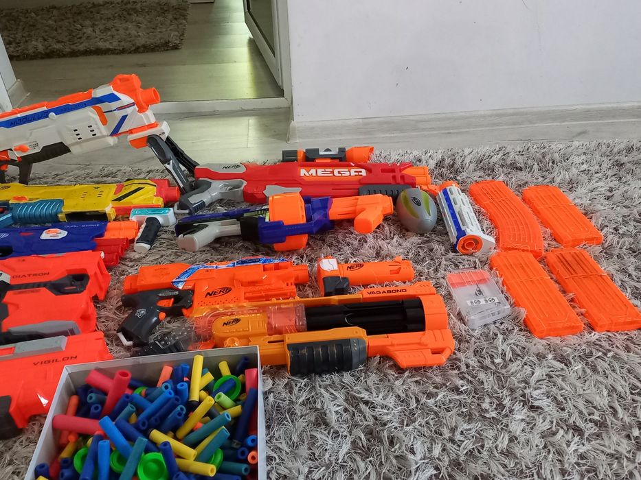 Vând colectie pusti nerf dau și pe bucat!!!i