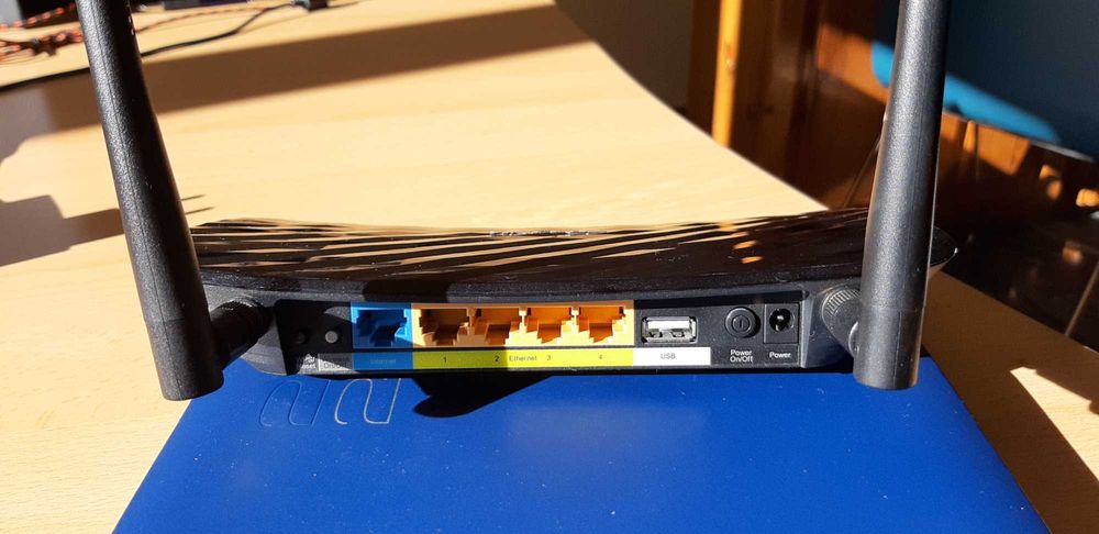 Интернет рутер TP-LINK AC750 Archer C2 продавам изгодно