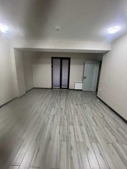 Ц1 , Кафе Бон . Сдам  в аренду отличный офис 75 кв.м , с парковкой .