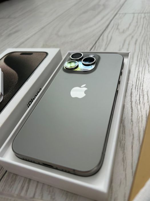 Iphone 15 pro natural titanium !