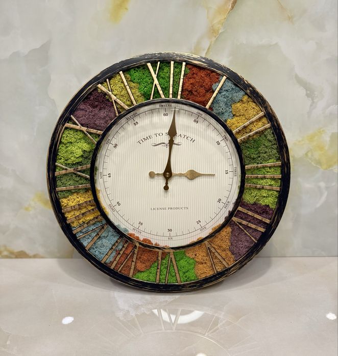 Часовник със скандинавски мъх