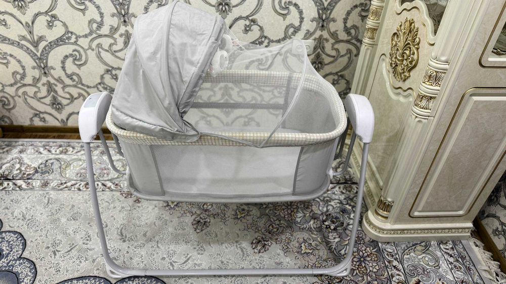 Детская кровать-качалка Mastela Deluxe 4 in 1 Bassinet