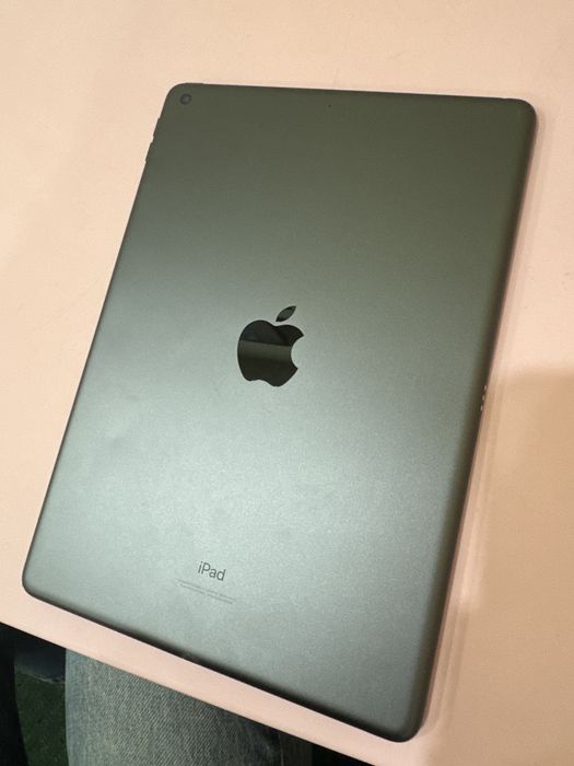 Продам Ipad 9-го поколения 64 ГБ