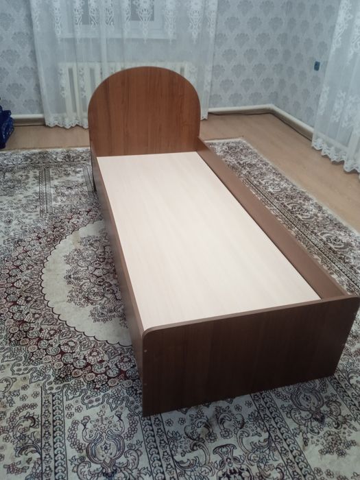 Кровать односпальная