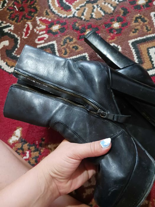 Botine noi din piele naturala,cu model traznet