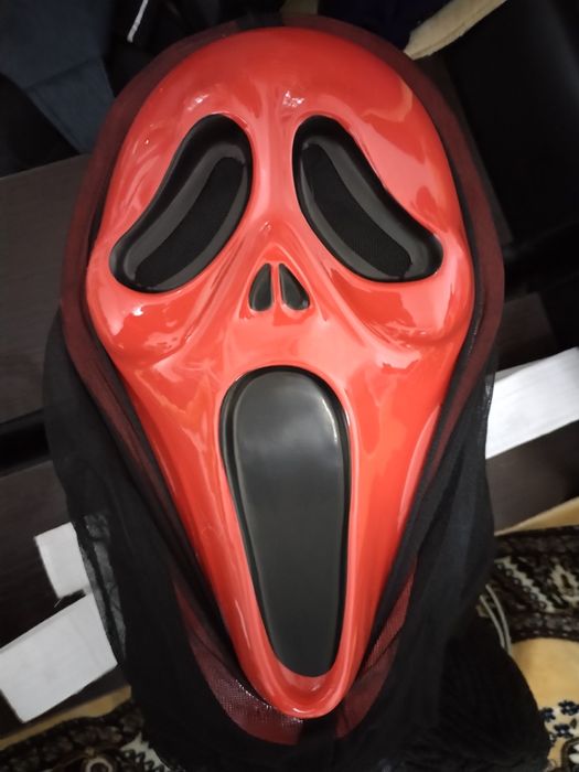 Маска крик пластик новые
