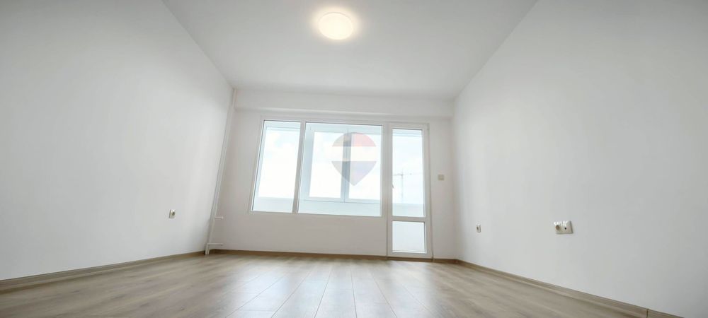 Продава се Двустаен апартамент в Варна, Младост 1 - 41 кв.м за 1430 €/кв.м - Снимка #1