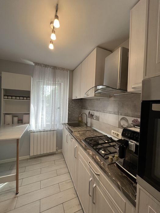 Apartament 3 camere, Brazda lui Novac