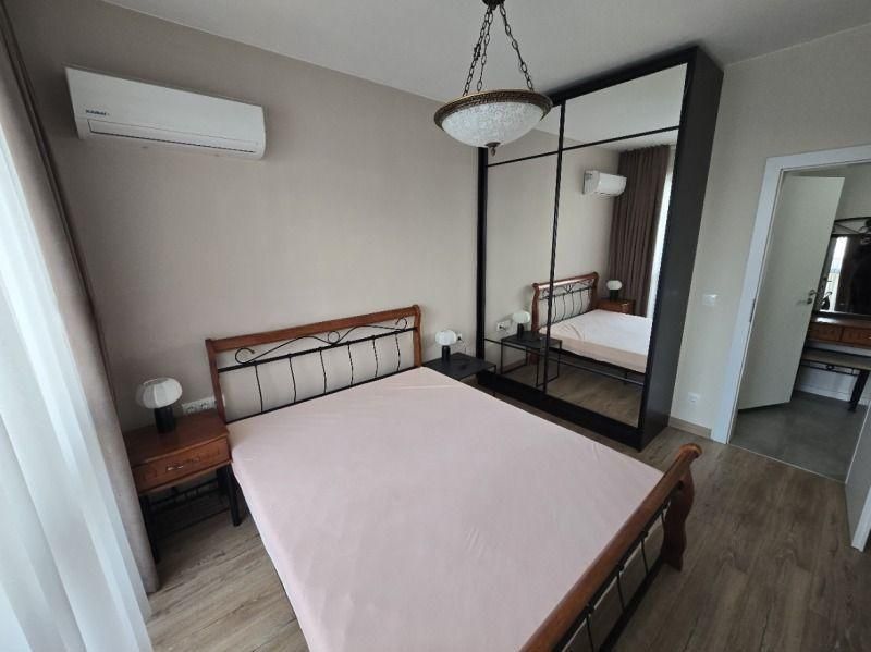 Дава се под наем Двустаен апартамент в София, Хладилника - 55 кв.м за 667.08 € - Снимка #4