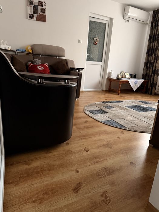 Apartament 3 camere micro 6 de vanzare