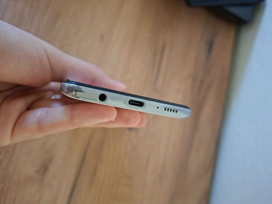 Samsung galaxy a51, 128 GB, бял